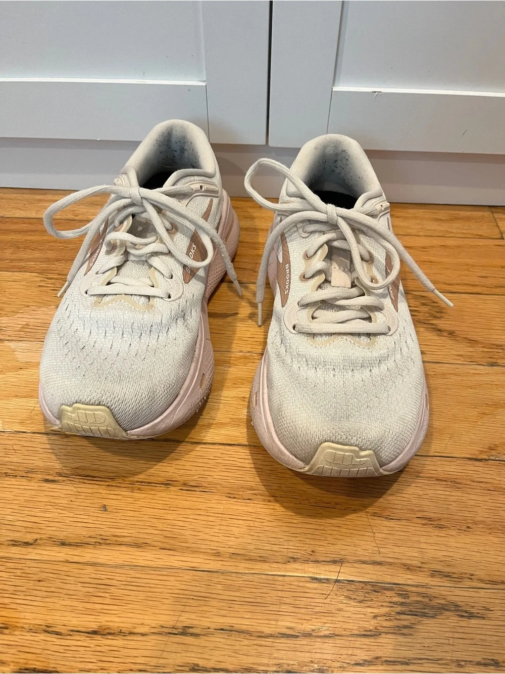 Brooks Ghost Max in Beige and Peachy color
